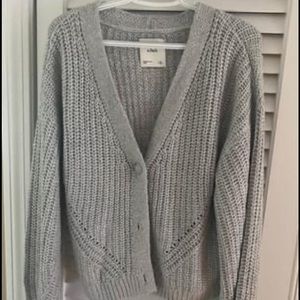 BRAND NEW, never worn Abercrombie & Fitch slouched sweater